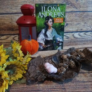 Read more about the article Magia zmienia Ilona Andrews