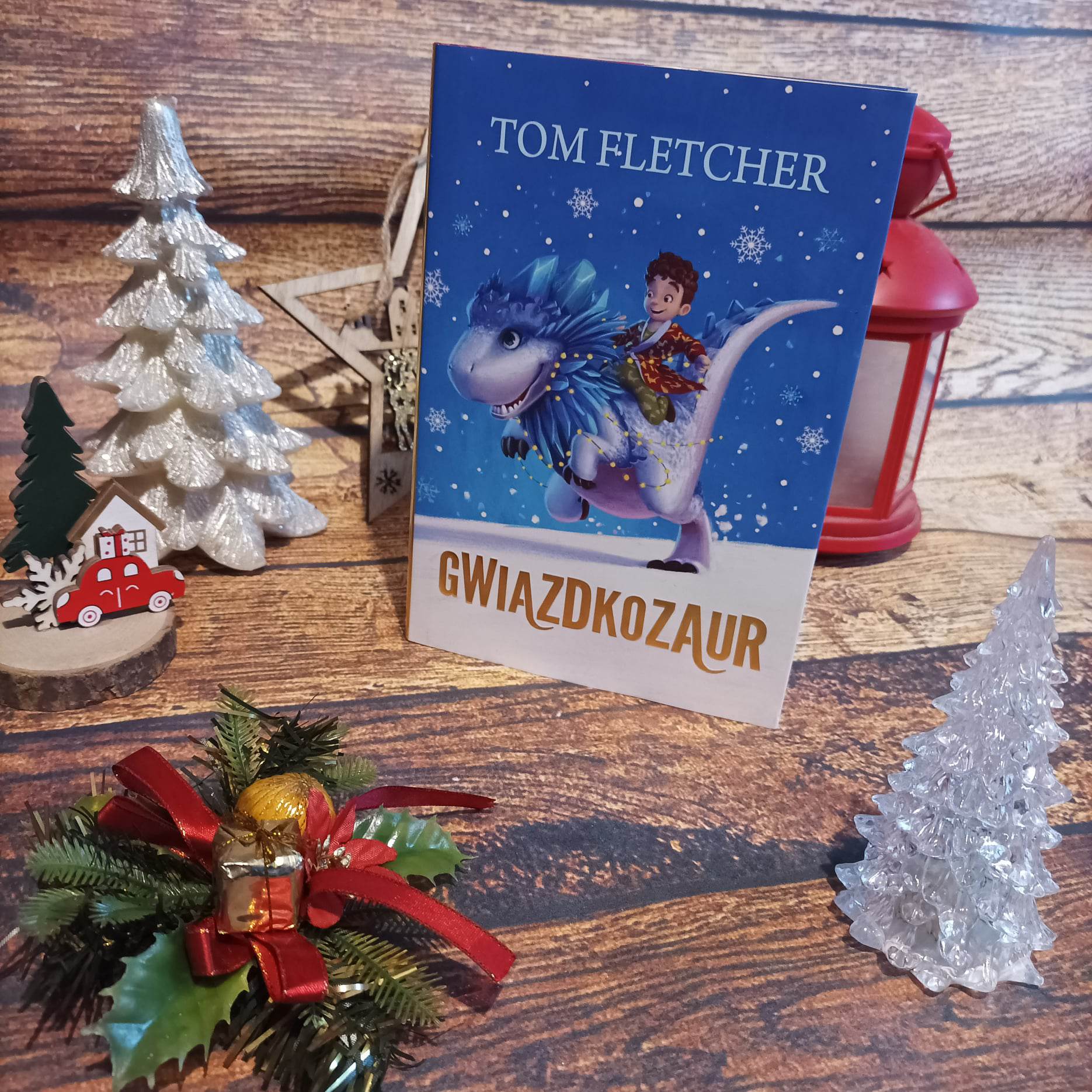 You are currently viewing Gwiazdkozaur Tom Fletcher [ChristmasBooks]