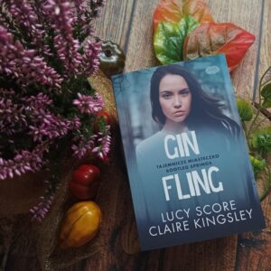 Read more about the article Gin Fling Claire Kingsley, Lucy Score